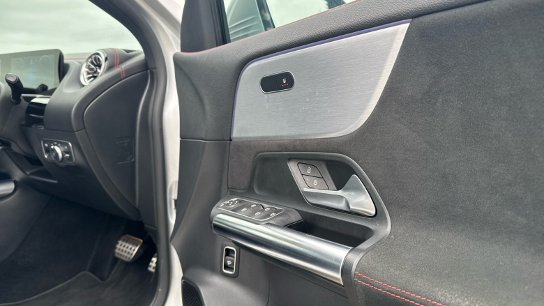 Mercedes-Benz Eqa 300 4M 168kW AMG Line Premium 66.5kWh 5dr Auto Electric Hatchback